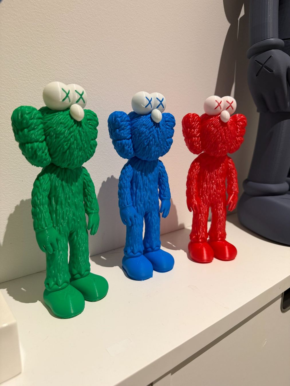 Figurines: 3D Printed BFF Kaws Style Figure 19cm – Neuf (Voir description) à Giubiasco par IWGL002 5