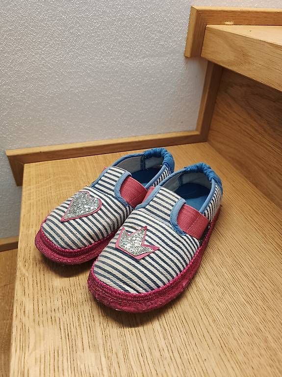 Scarpe per ragazzi: Nanga Finken Gr. 30 – Usato da Humlikon venduto da Zitrone011 2
