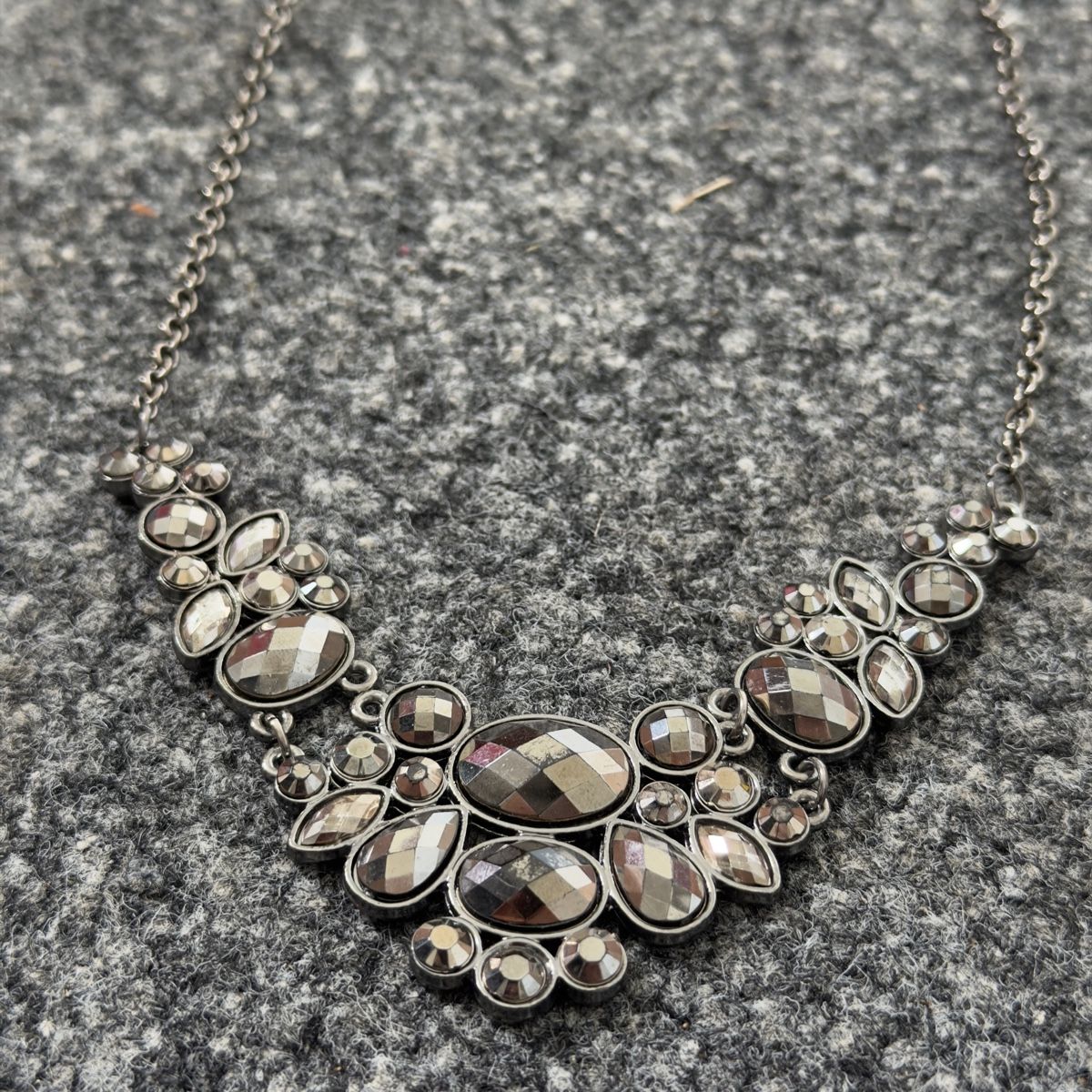 Catenine: Schicke Collier Kette 56 Gesamtlänge – Usato da Widnau venduto da kustercarmen 8