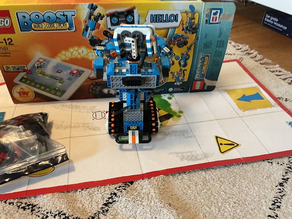 Lego Baukästen: LEGO Boost 17101 Roboter Bauset programmierbar – Gebraucht aus Luzern von Hesse2012 2