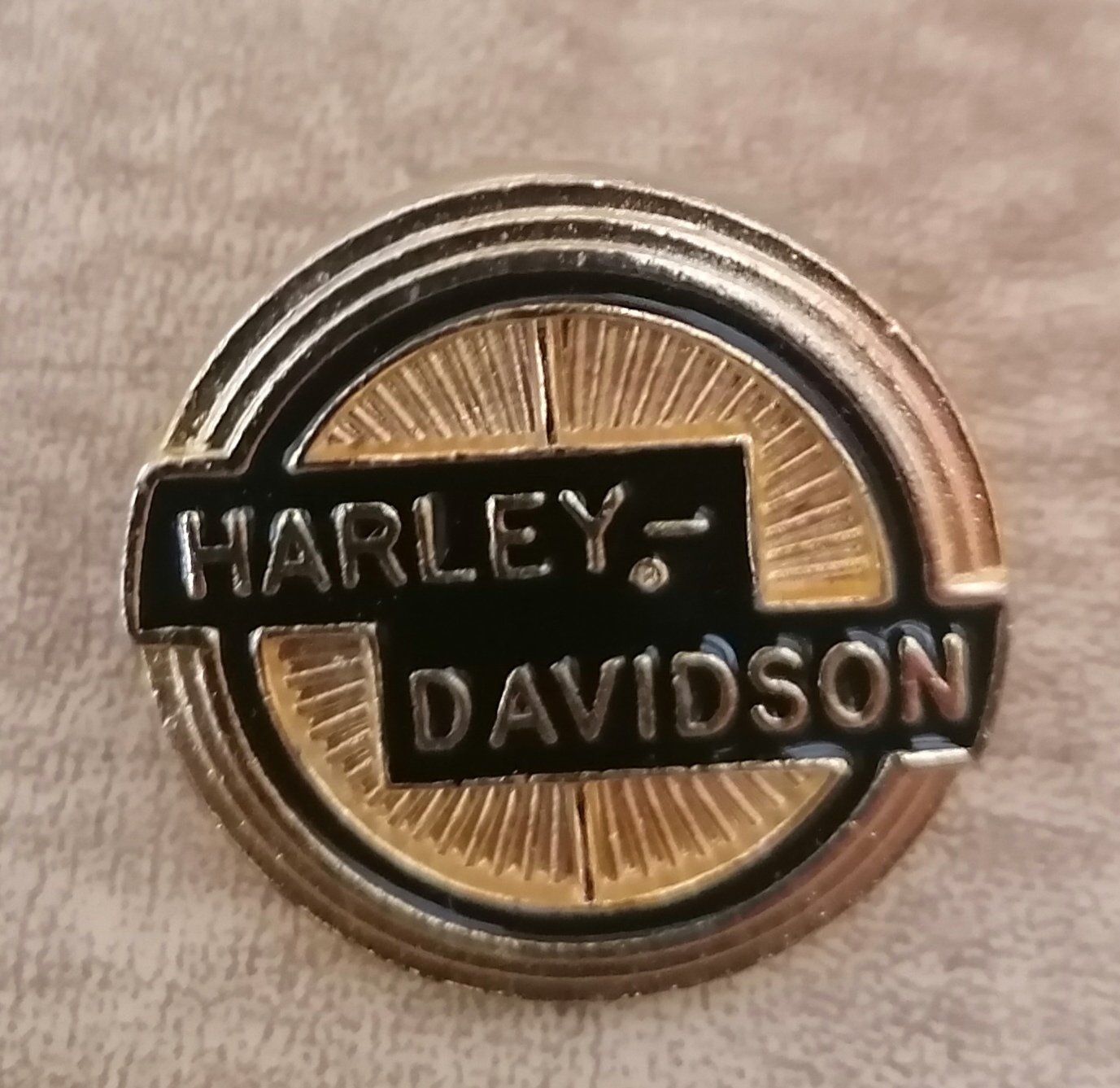 Plaketten & Abzeichen: Harley Davidson – Gebraucht aus Messen von renklever