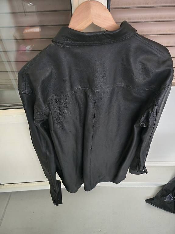 Giacche: Veste en cuir  – Usato da Grand-Lancy venduto da nor_ltq8