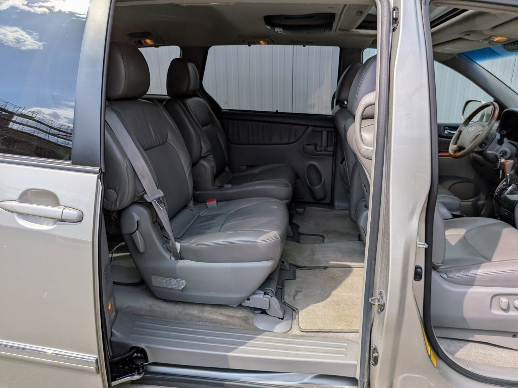 Toyota Automobili: Toyota Sienna Limited AWD – Usato da Embrach venduto da family_cars2011 6