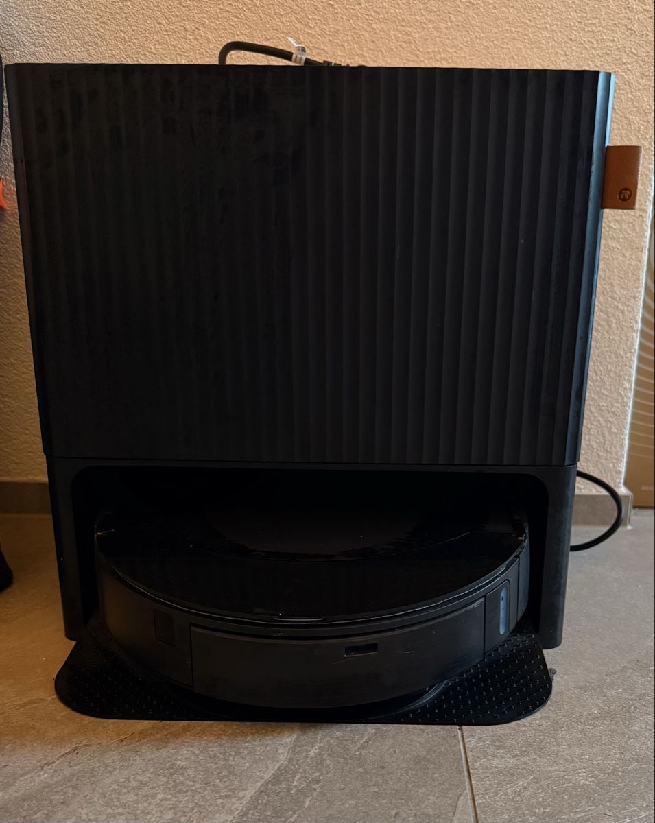Irobot Aspirapolveri & Accessori: iRobot Roombo Combo J9 – Usato da Grabs venduto da nanselchen 2