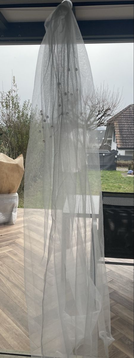 Foulard & Sciarpe: Brautstola Tüll – Usato da Birmenstorf AG venduto da Cgugi 6