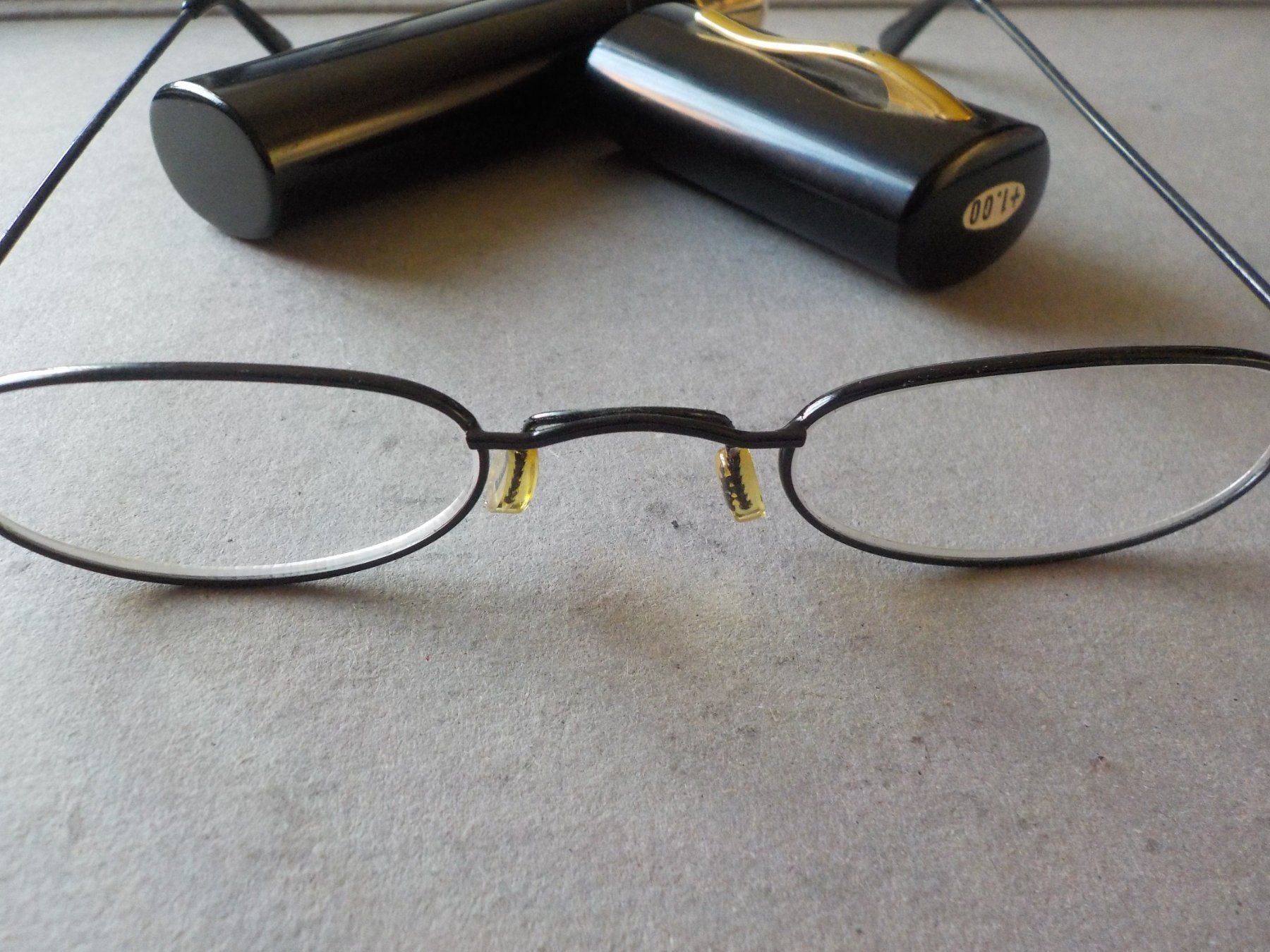 Occhiali & Lenti: Lesebrille +1, mit Etui (11) – Nuovo (secondo la descrizione) da Muri b. Bern venduto da Salobre 1