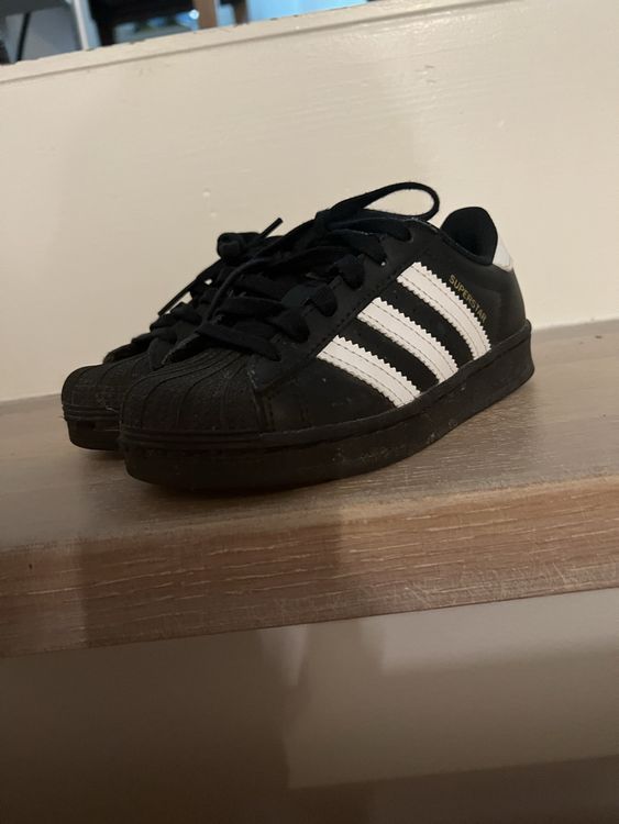 Adidas Scarpe per ragazzi:  Adidas Superstar Schuhe, Grösse 28 – Usato da Reinach BL venduto da Mor_b2v5 2