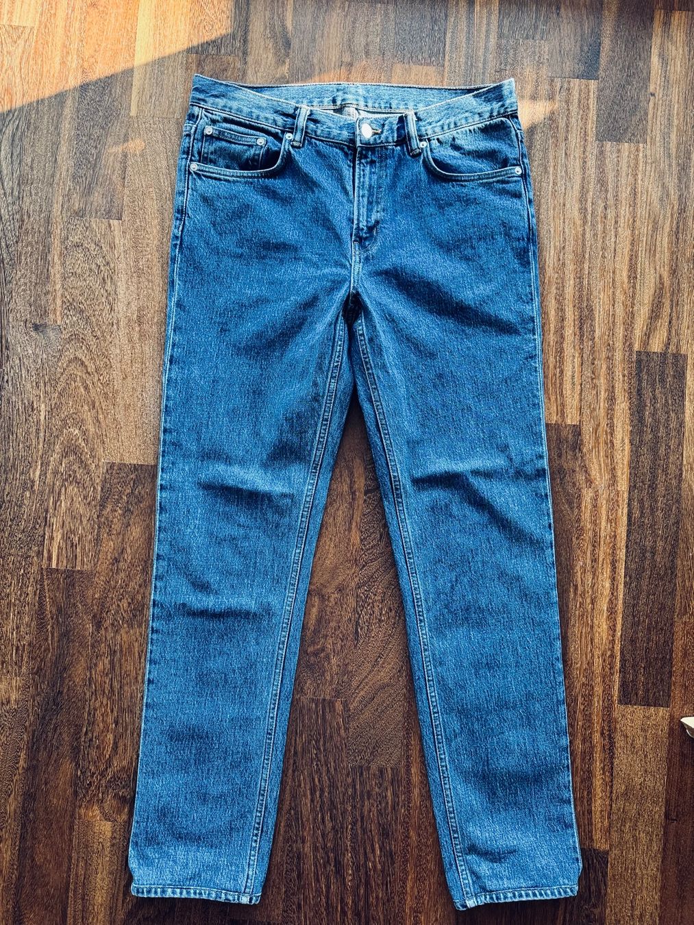Arket Jeans: ARKET BIRCH Jeans Blau Grösse 33/34 – Usato da Ennetbaden venduto da DanielCPH