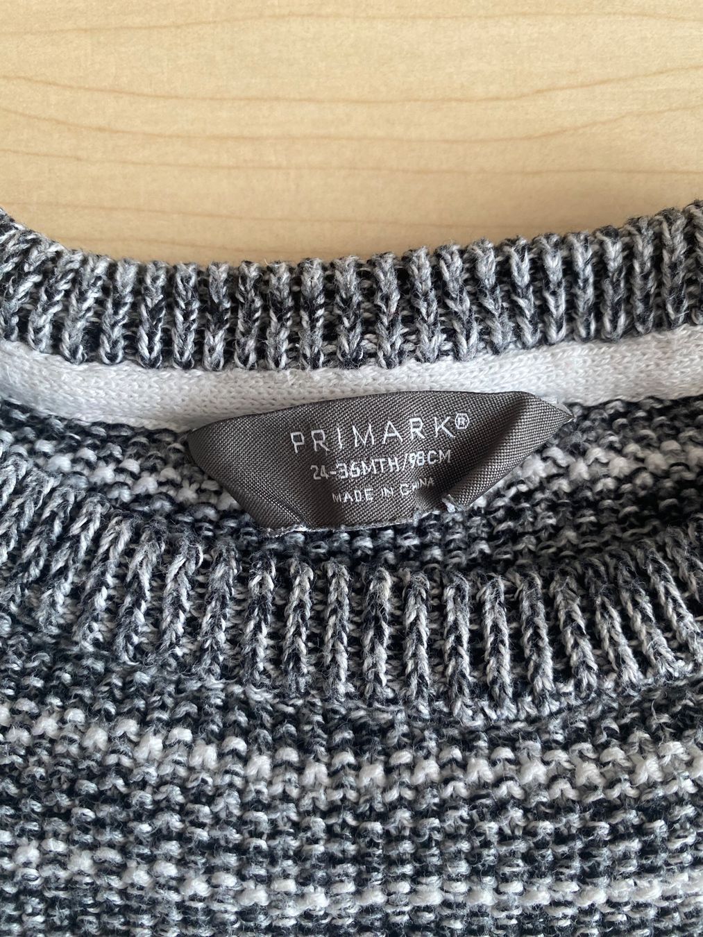Maglioni & Felpe: Strickpulli Gr. 98 – Usato da Urdorf venduto da Tjara65 1