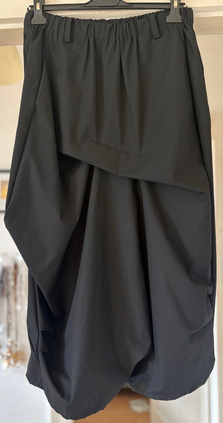 Gonne: JUPE/PANTALONS MIXT!! M – Nuovo e nell'imballaggio originale da Locarno venduto da NicoNion