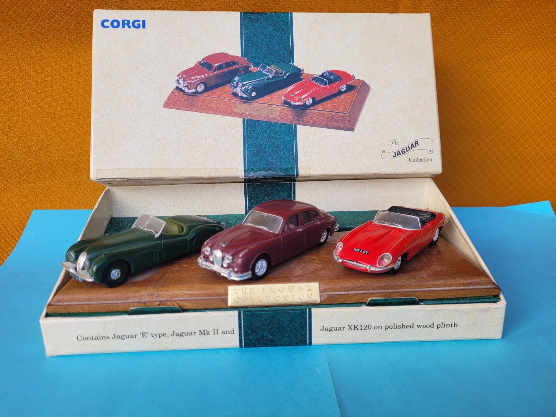 Jaguar Modellini d'auto: Collection 3 Jaguar Corgi 1:43 – Usato da Domdidier venduto da Bimbo57