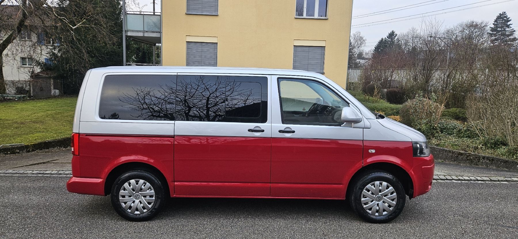 VW Véhicules de camping: VW T5 4MOTION CARAVELLE CAMPER – D'occasion à Dietlikon par svajc80