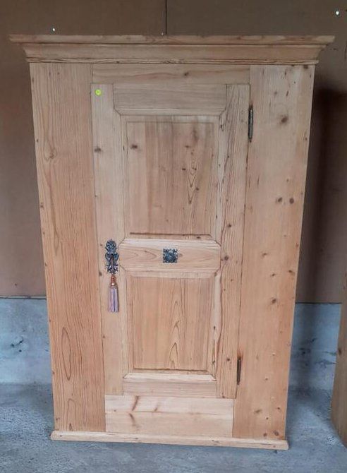 Armadi: Schrank "früh" Biedermeier – Usato da Wöschnau venduto da Neuchel
