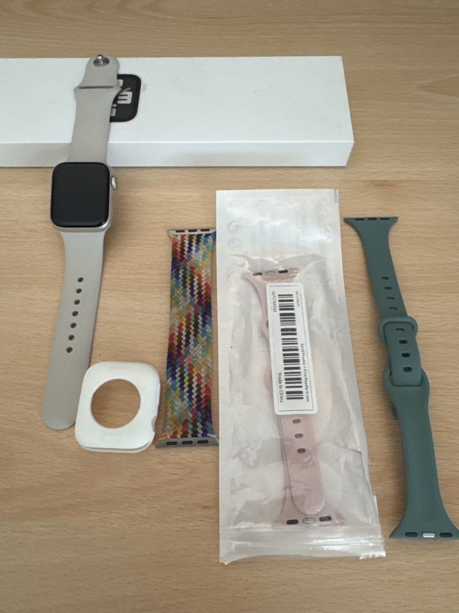 Apple Smartwatch: Applewatch se 2022 Batteriezustand 84% – D'occasion à Glattpark(Opfikon) par cherrytomate 4