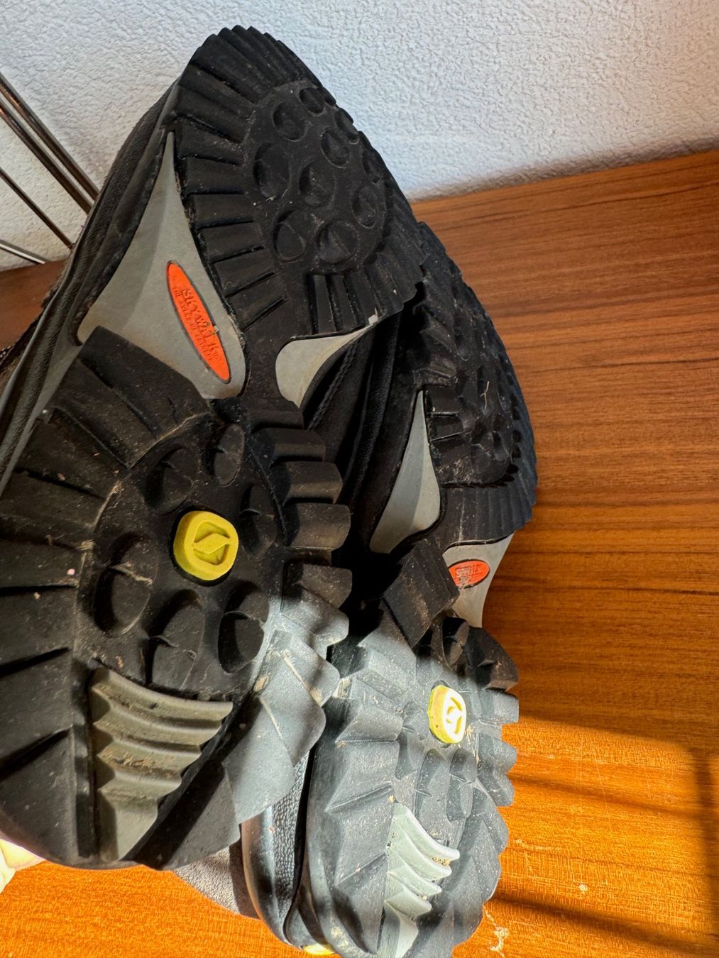 Scarpa Scarpe da uomo: Scarpa Wanderschuhe Gr. 37.5 – Usato da Kirchdorf AG venduto da coco123 4