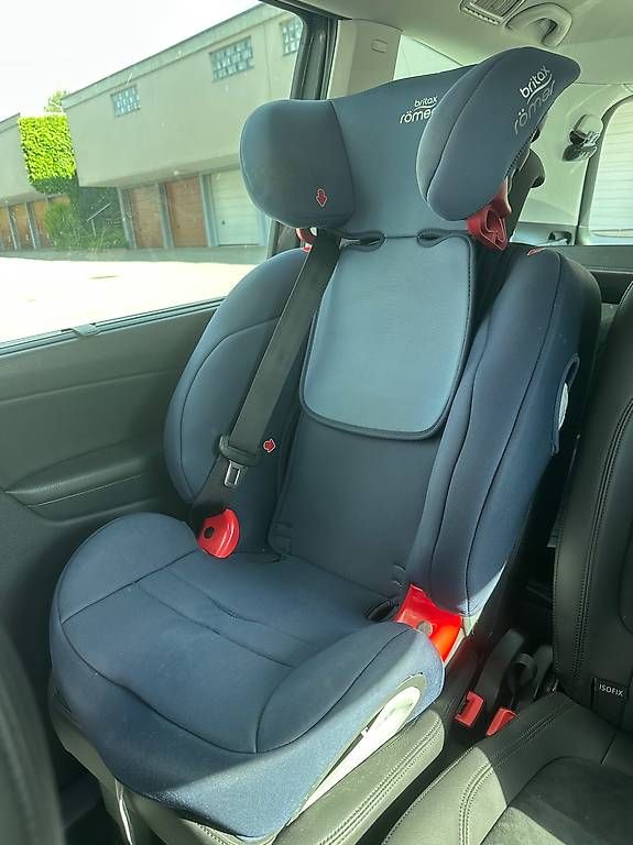 Britax Römer Seggiolini per auto: Römer Kindersitze 18-36kg – Usato da Langnau i. E. venduto da hul_kqv6