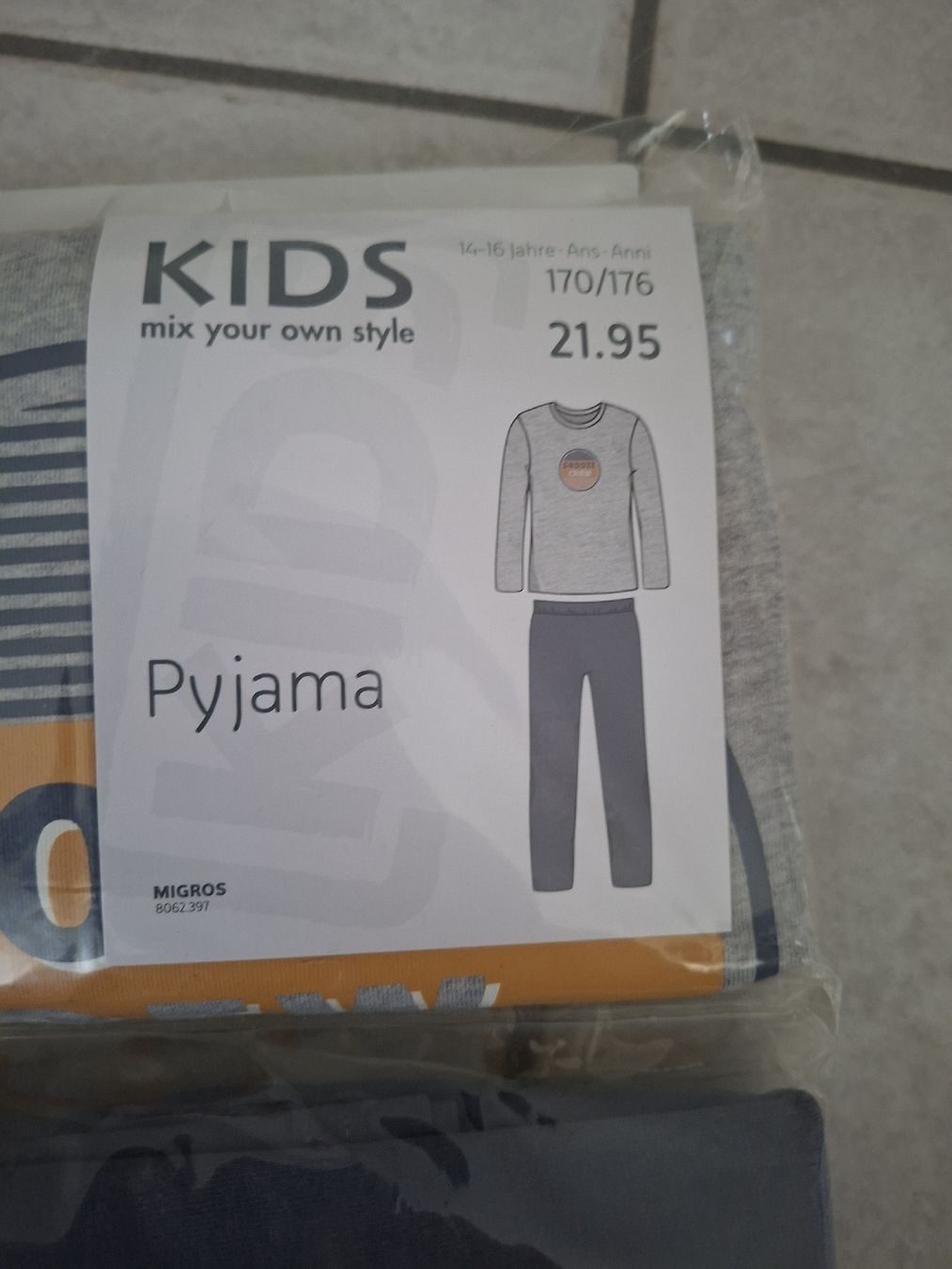 Migros Pigiama & Simili: Pyjama gr 170/176 neu – Nuovo e nell'imballaggio originale da Thun venduto da Thun67