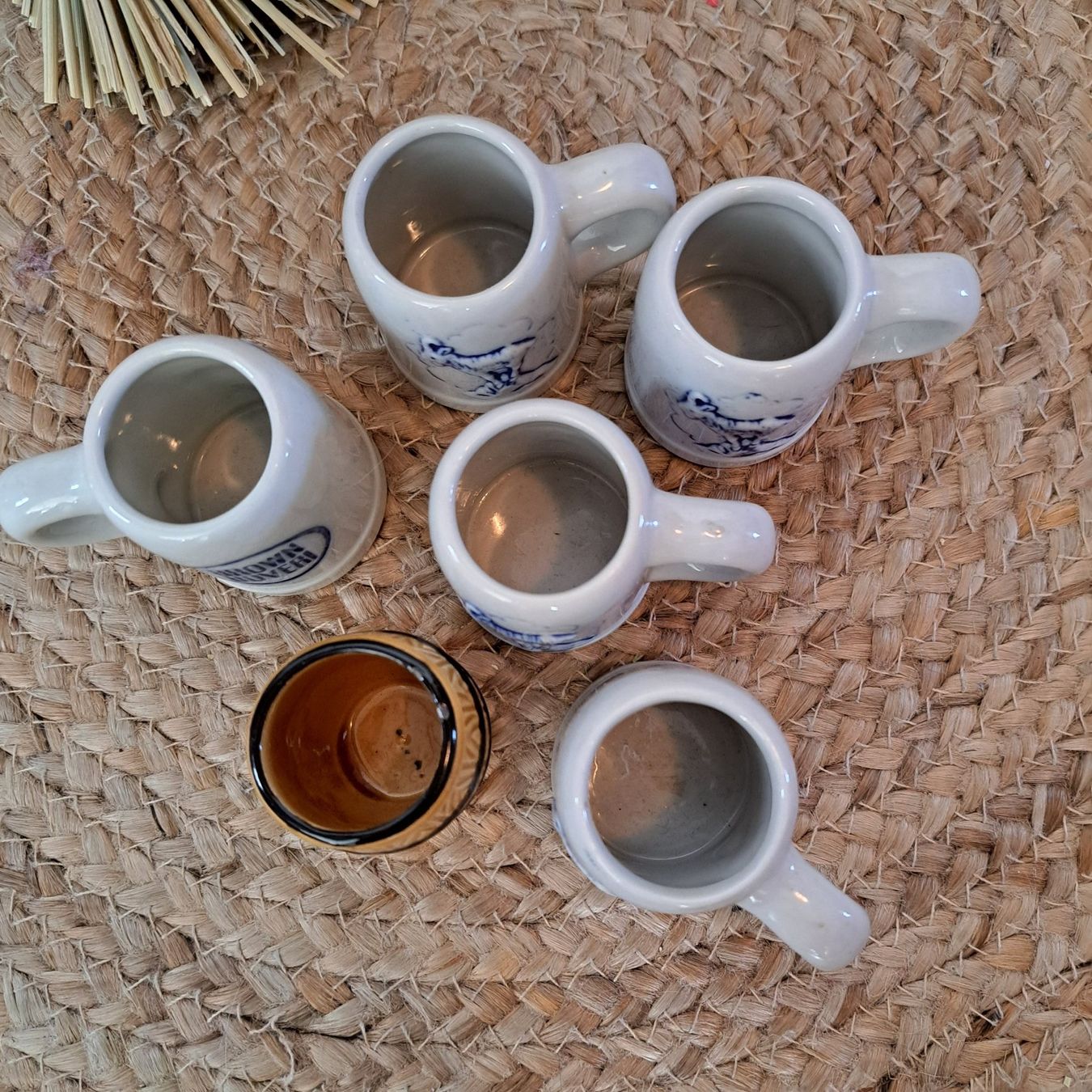 Bicchieri: Mini choppe de bière en grès, vintage, lot de 6/ Steinzeug – Usato da Petit-Lancy venduto da ChezBerti 1