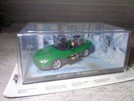 Altaya 1:43 Jaguar XKR Diorama James Bond 007
