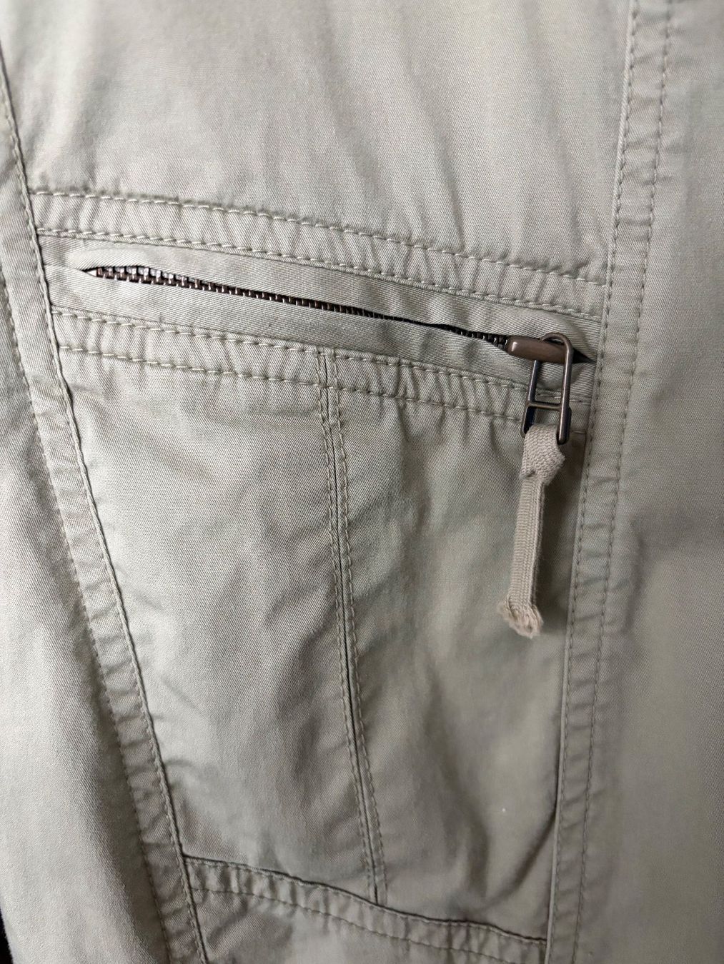 Gap Jacken: GAP Frühlingsjacke olive – Gebraucht aus Aarau von kassandras 1