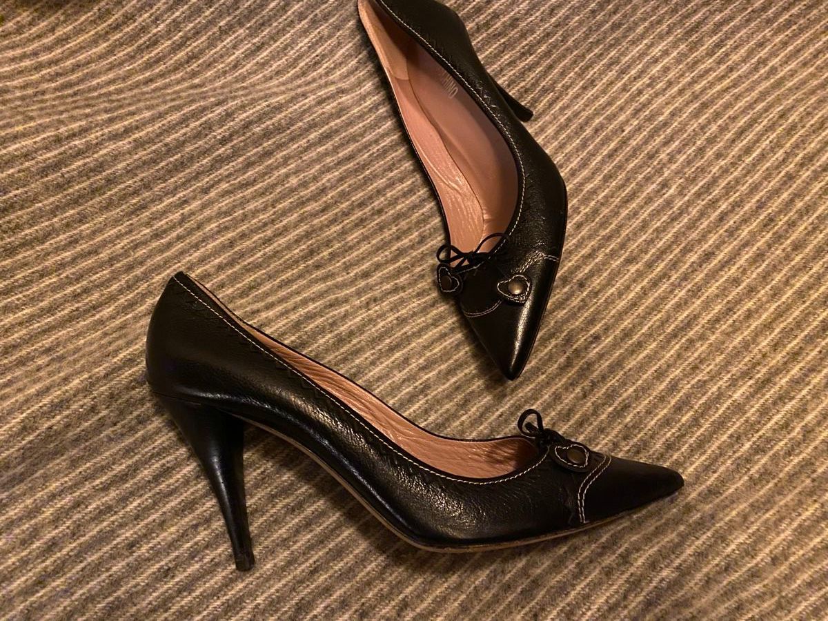 Moschino Damenschuhe: Escarpins Moschino cuir 41 – Gebraucht aus Geneve von Monthoux13