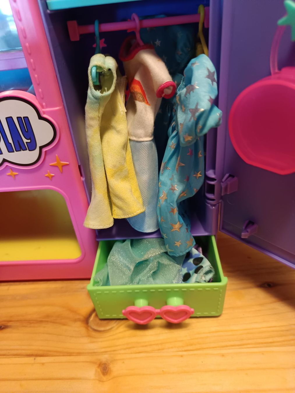 Puppen: Poupée Barbie Extra + dressing et accessoires – Gebraucht aus Movelier von Gwadafab 2