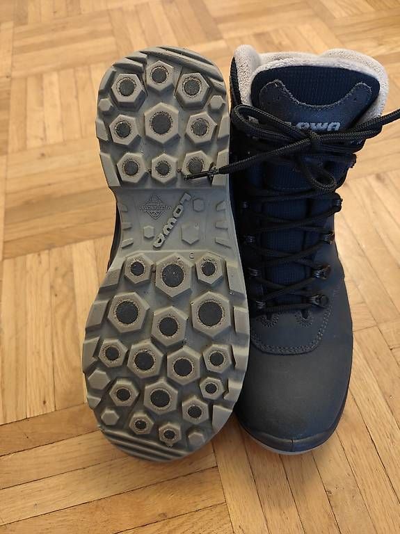 Lowa Scarpe da donna: Lowa Winterschuhe, Grösse 39 – Usato da Samedan venduto da t_p_8nvs 4