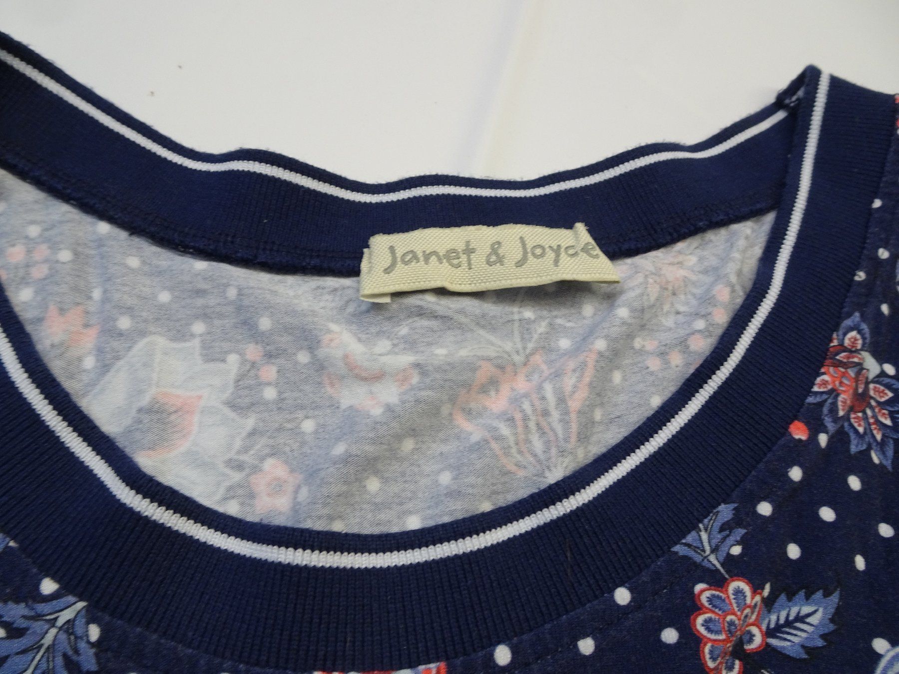 T-shirt: Shirt Sommer bunt Gr. 48/50 – Usato da Grüt (Gossau ZH) venduto da spitzig 4