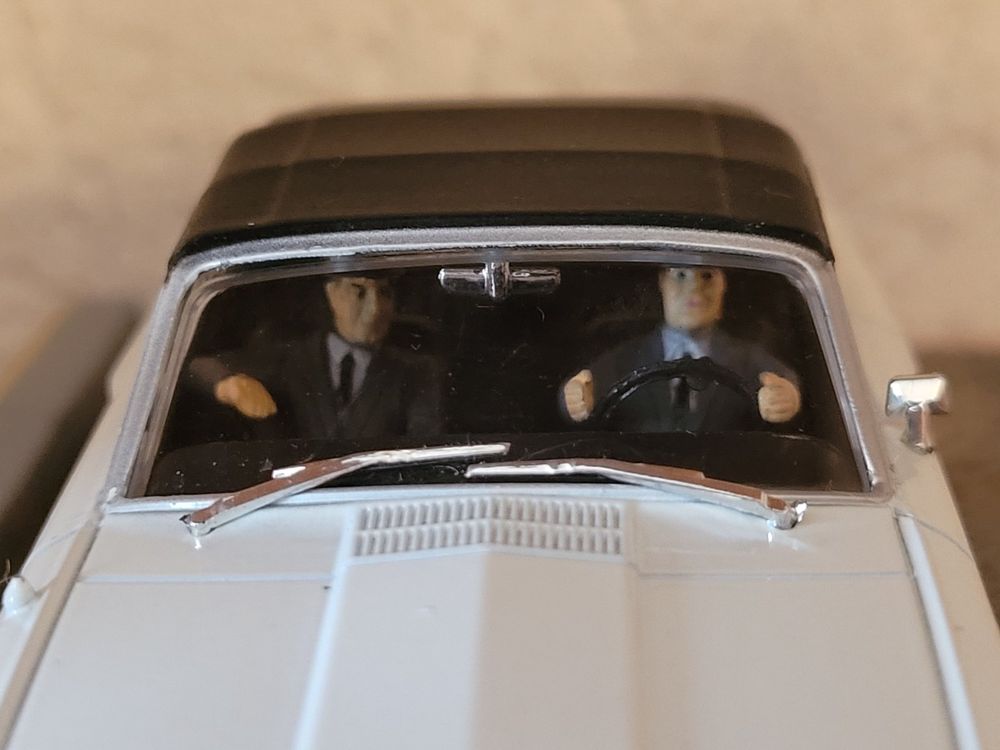 Minichamps 1/43 – Ford Thunderbird James Bond 007 – Miniature Collection – Occasion
