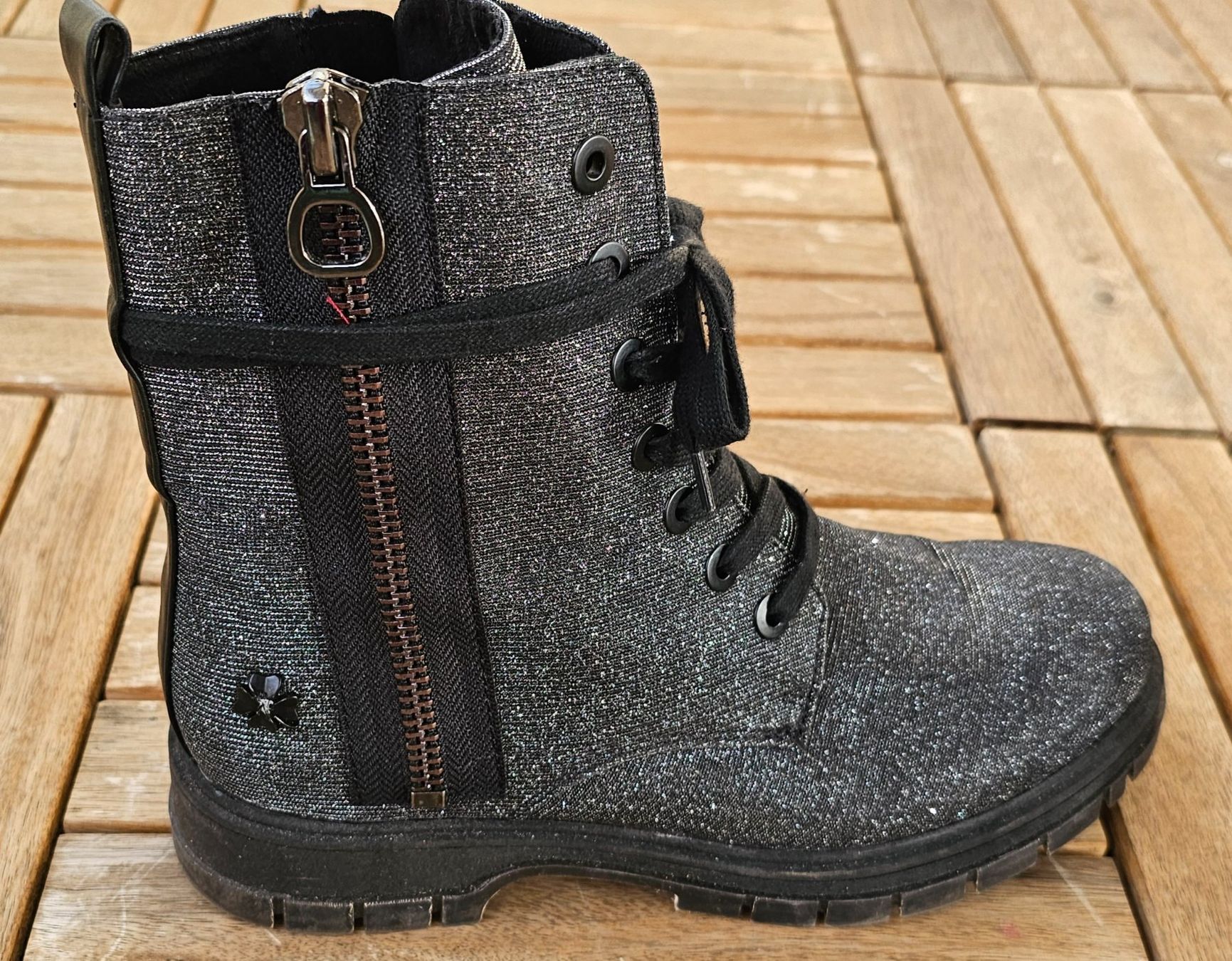 Scarpe da donna: Bottines noires pailletées, taille 40 – Usato da Nyon venduto da Chris01037