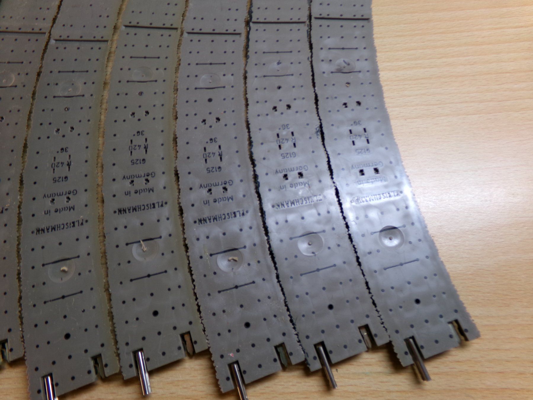 Fleischmann Modellini di ferrovie: Fleischmann H0 Profigleis 8x6125 – Usato da Hombrechtikon venduto da Se9 7