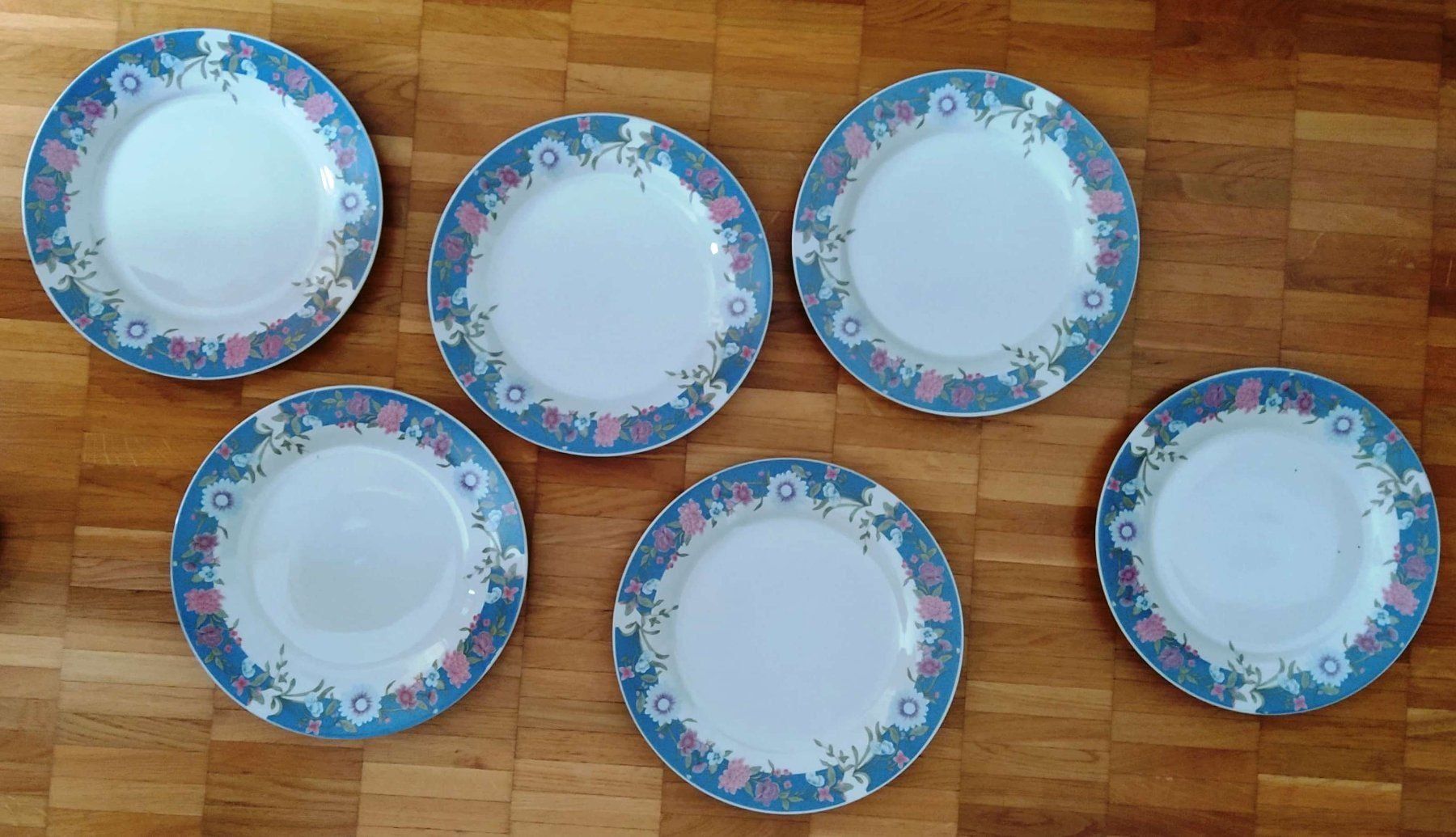 Assiettes: Teller mit Blumendekor - 6 Stück - – Neuf (Voir description) à Zürich par 1-2-3-Kaufen 3