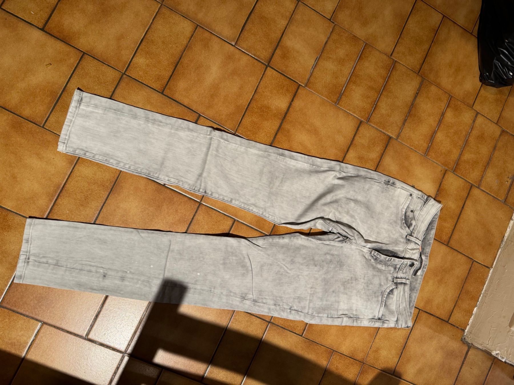 Esprit Hosen: Pantalon esprit Taille 36 Myriam – Gebraucht aus Veyrier von kimedovapa