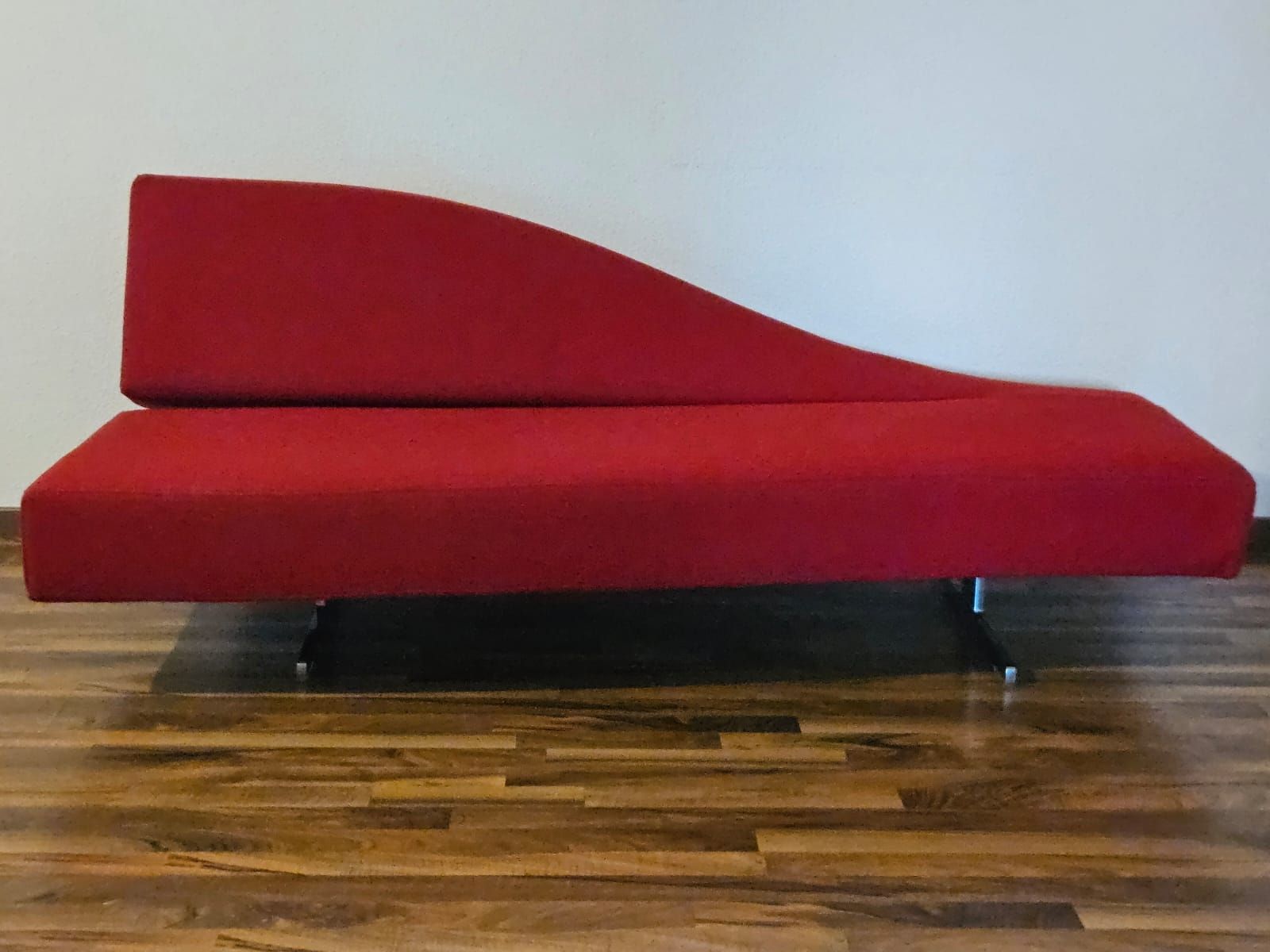 Cassina Divani: Sofa Cassina rot Modell Aspen – Usato da Muttenz venduto da jeh_l5fx 2