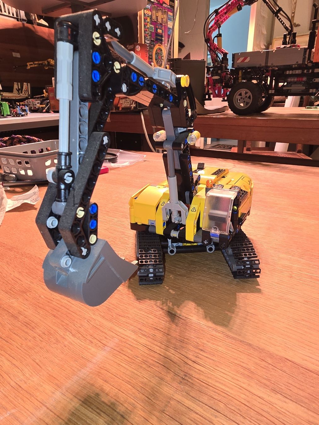 Technics Baukästen: LEGO Technic 42121 Heavy-Duty Bagger unbespielt – Gebraucht aus Wienacht-Tobel von max_92rg 2