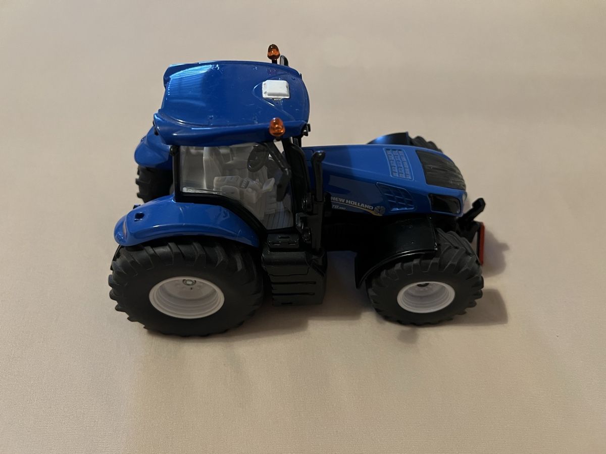 Siku Spielzeuge: Siku New Holland T8. 390 – Gebraucht aus Oensingen von alpenvogel92 1