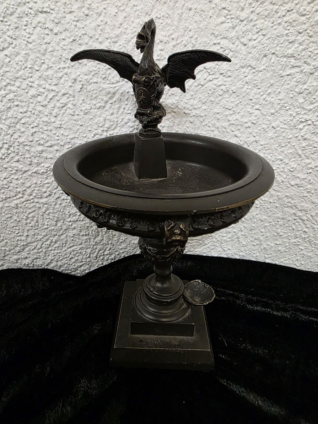 Statuette: Basilisken Brunnen – Usato da Mümliswil venduto da Mizzi77