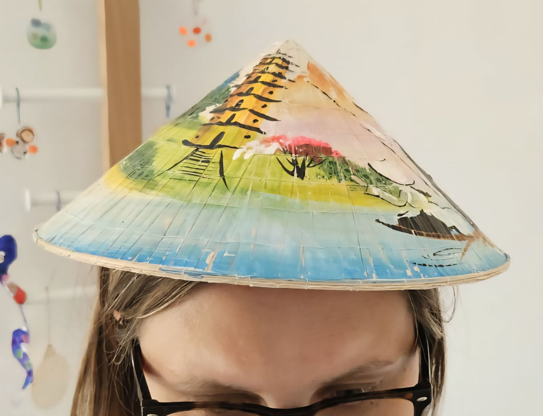 Copricapi, berretti & cappellini: Cappello proveniente dal Vietnam – Usato da Melano venduto da H-Sara