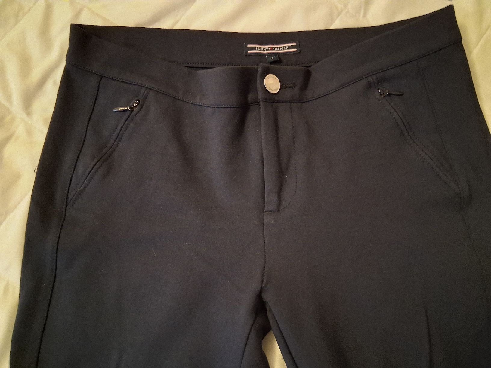 Tommy Hilfiger Hosen: Tommy Hilfiger Hose S – Gebraucht aus Brittnau von Gismo2012 1