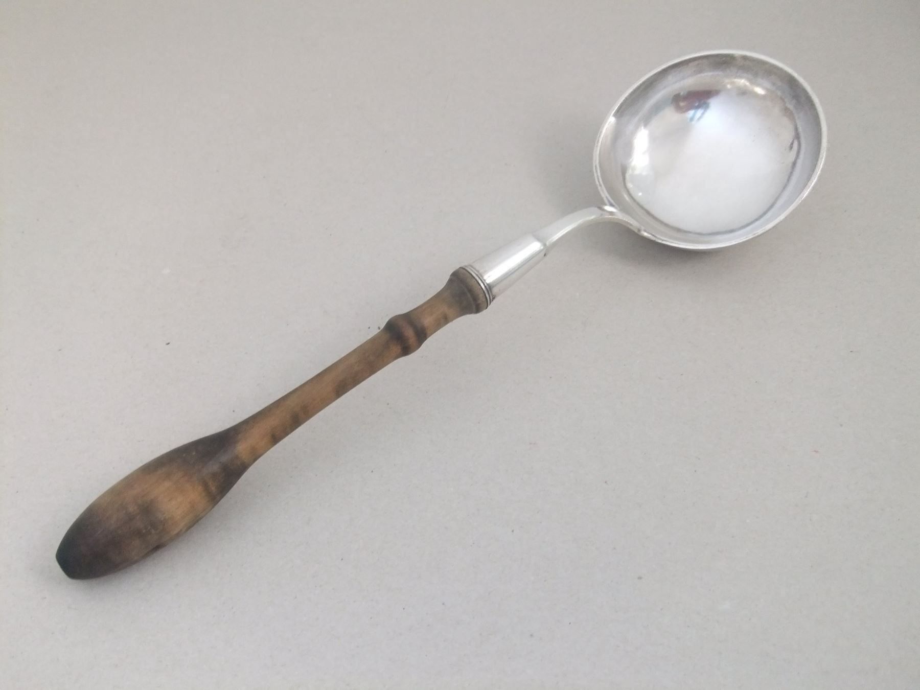 Cucchiai: Grosse Biedermeier Suppenkelle – Usato da Esslingen venduto da eintagammeer 3