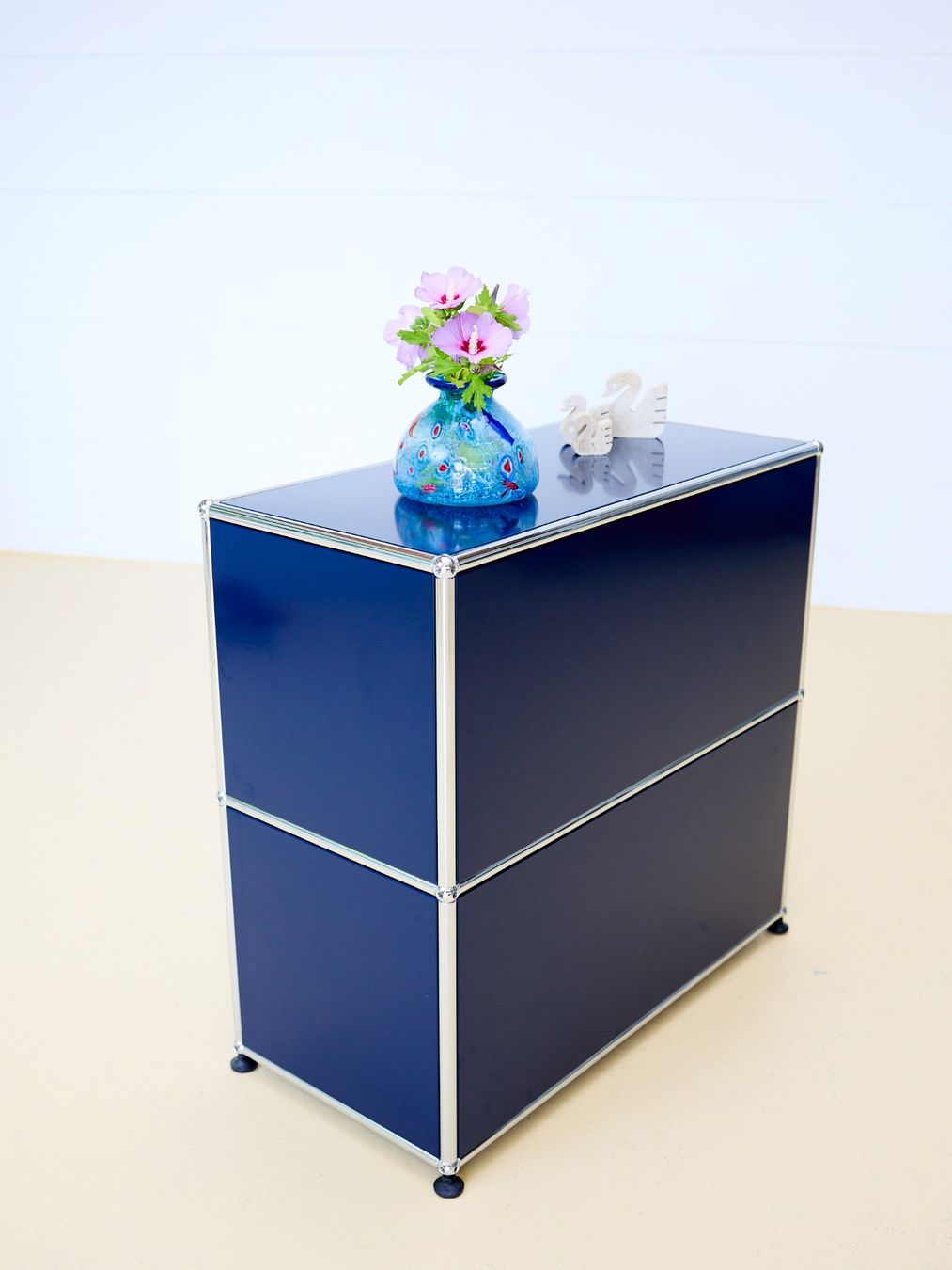 USM Cassettiere: USM Sideboard Stahlblau Lieferung möglich – Usato da Meinisberg venduto da atelier_TILIJA 8