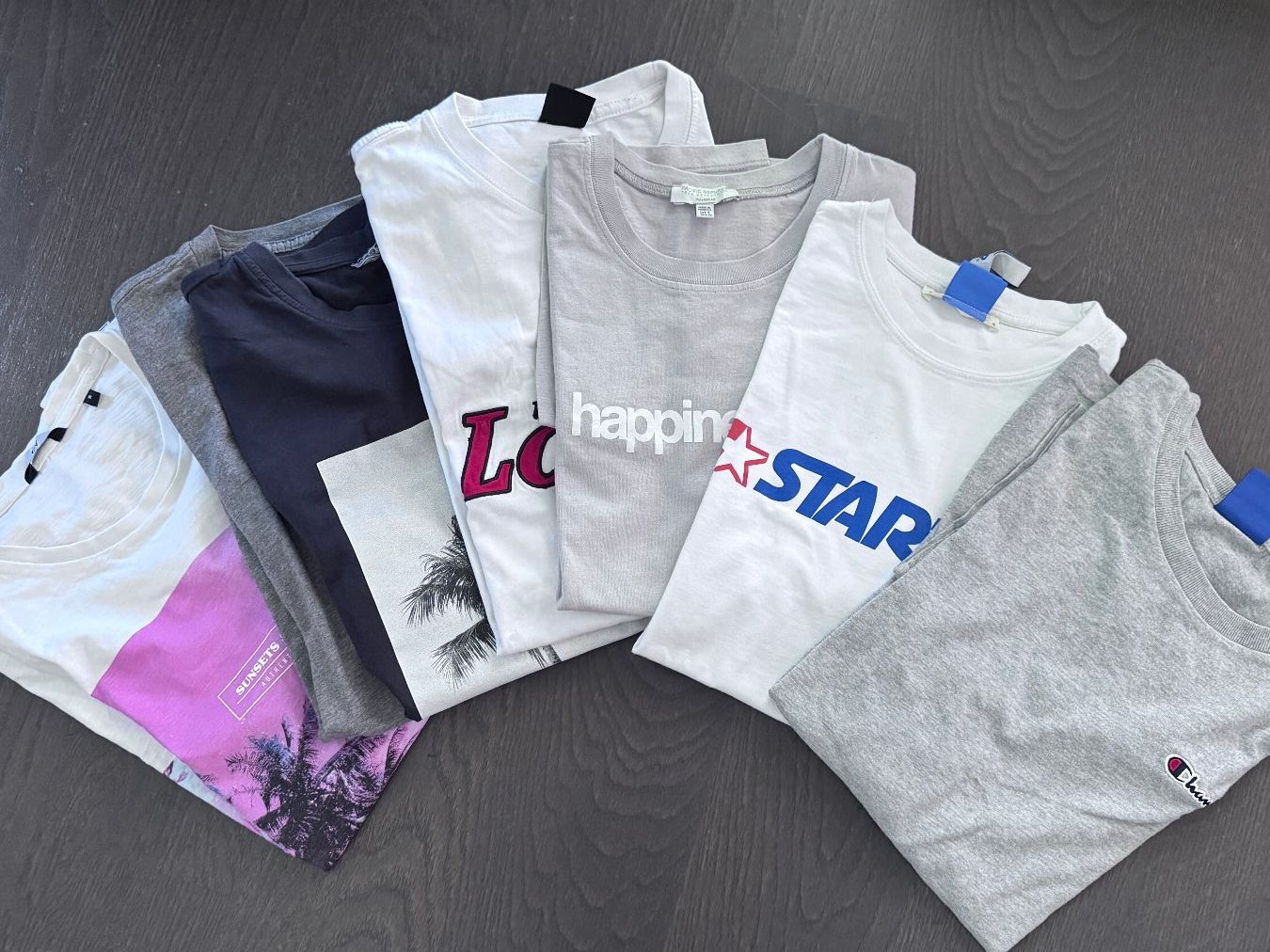 Lotti di vestiti: Super tolles Kleiderset Grösse S, Tshirts, Pullis, Jäggli – Usato da Baar venduto da qsi2005 1
