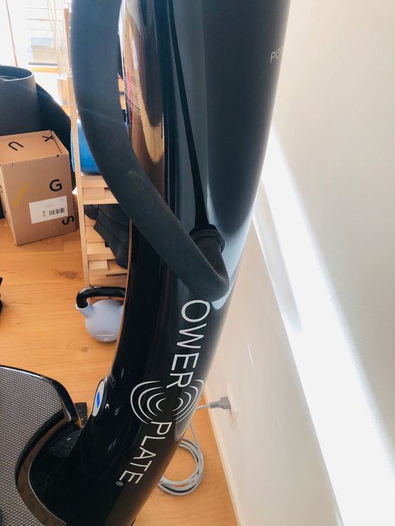 Powerplate My5 schwarz, Original, inkl Zubehör Kaufen auf Ricardo