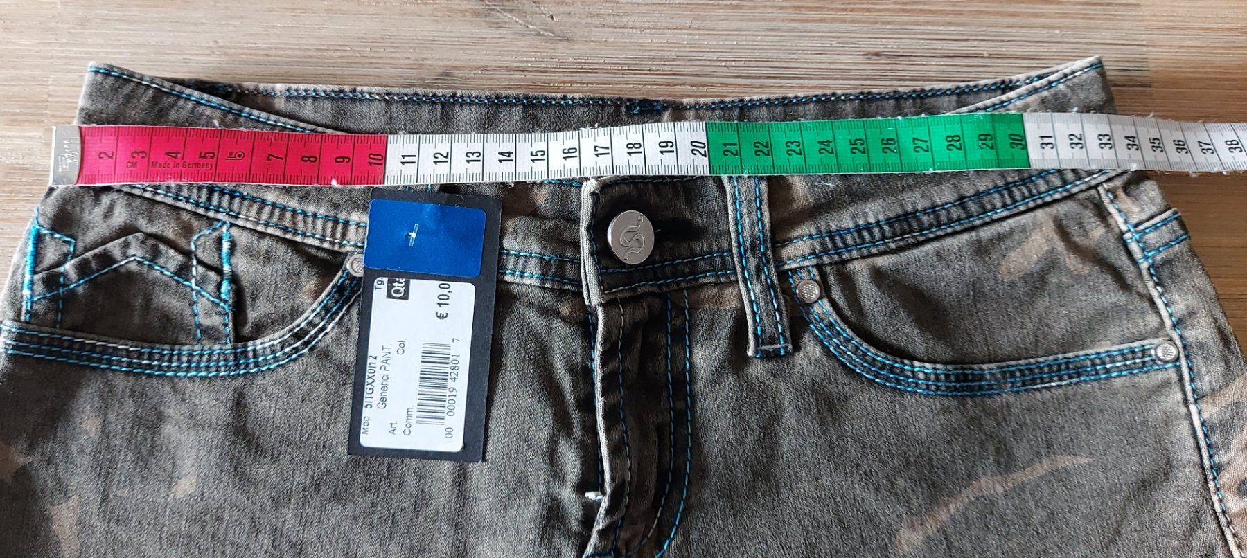 Jeans: Neue Camouflage Jeans Shorts Gr. 26 – Nuovo e nell'imballaggio originale da Basel venduto da Mazzo84 1