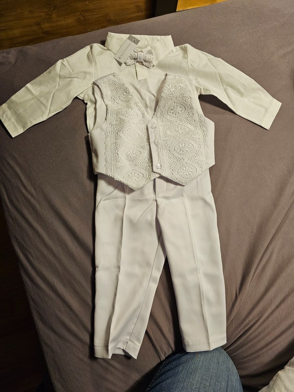 Lotti & Set di vestiti: Baby Taufe Outfit – Nuovo e nell'imballaggio originale da Wettingen venduto da Alidapi