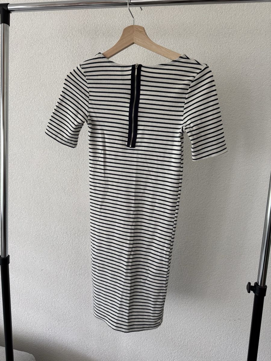 Stradivarius Kleider: Gestreiftes Sommerkleid von Stradivarius, S – Gebraucht aus Granges VS von rvn 2