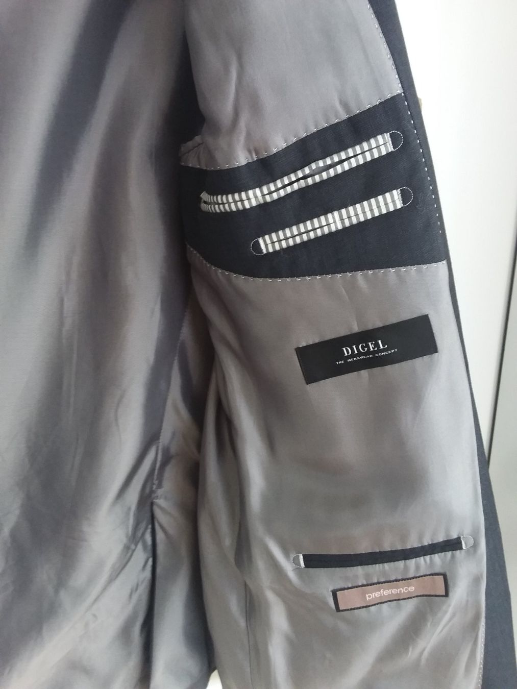 Giacche: DIGEL, Blazer, Gr 54 / 26,  Schurwolle – Nuovo (secondo la descrizione) da Immensee venduto da Btrutmann 2