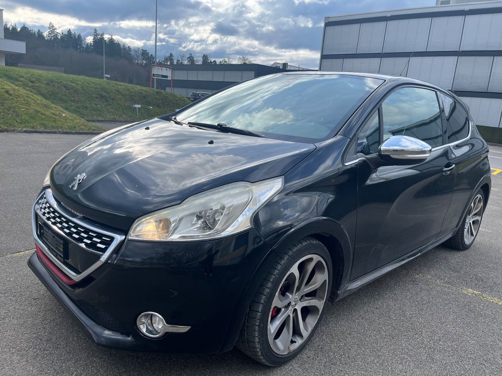 Peugeot 208