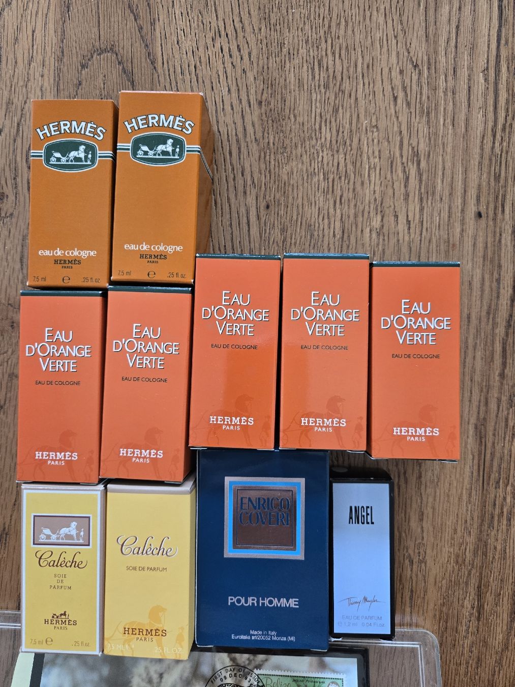Profumi & Eau de Toilette: Lotto 1 profumi miniatura donna e uomo – Nuovo (secondo la descrizione) da Evilard venduto da Dario_G14cu 1