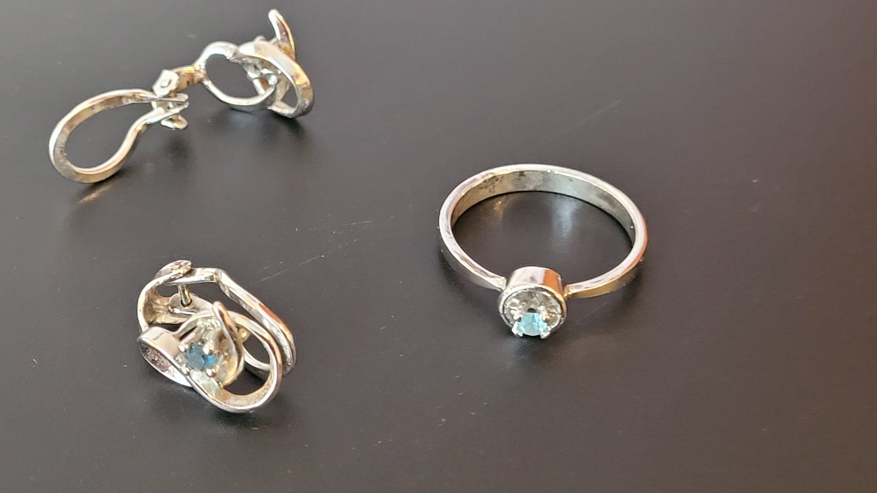 Altri gioielli: Ensemble bague et boucles d'oreilles argent – Nuovo (secondo la descrizione) da Genève venduto da ELISABETHF03